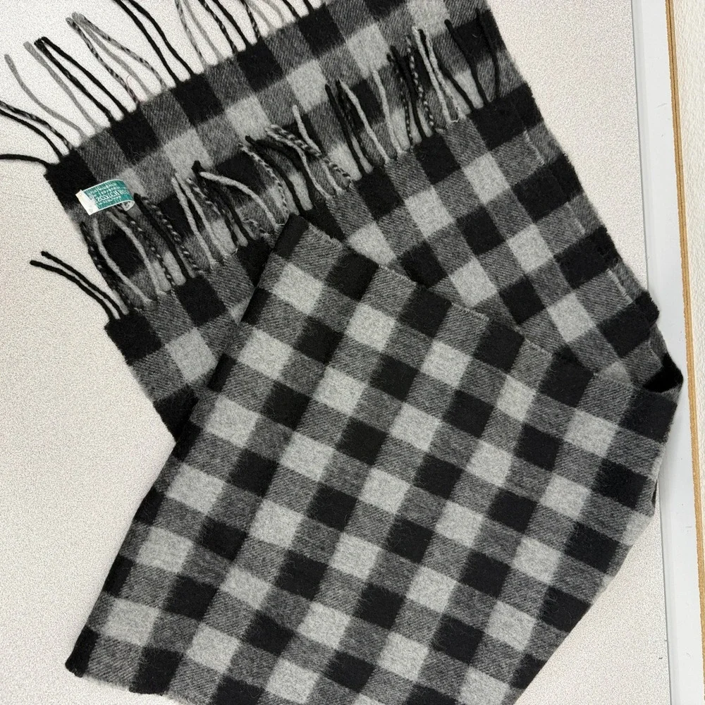 The Scotch House Scarf Unisex OS Grey Black Buffalo Check Lambswool Scotland